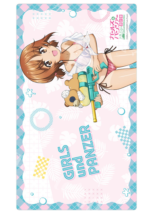 カーテン魂 ガールズ＆パンツァー 最終章 描き下ろしラバーマット 『西住みほ／水鉄砲 日焼けVer.』(8月下旬 発売)