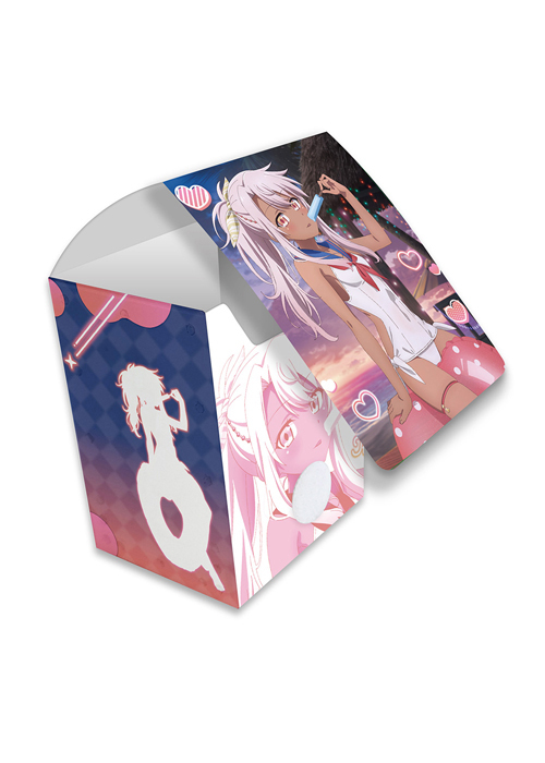 カーテン魂 劇場版「Fate/kaleid liner プリズマ☆イリヤ Licht 名前の無い少女」 描き下ろしデッキケース 『クロエ/セーラー水着』(2月上旬 発売)